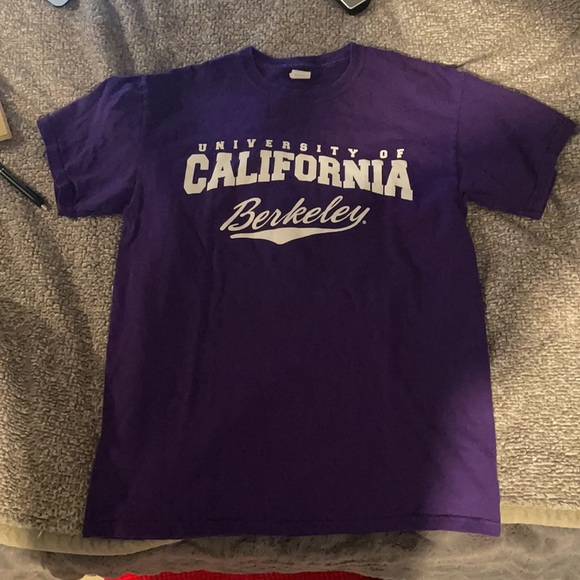 Vintage Berkeley of California T-shirt - Picture 3 of 3